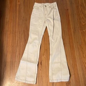 White/cream jeans